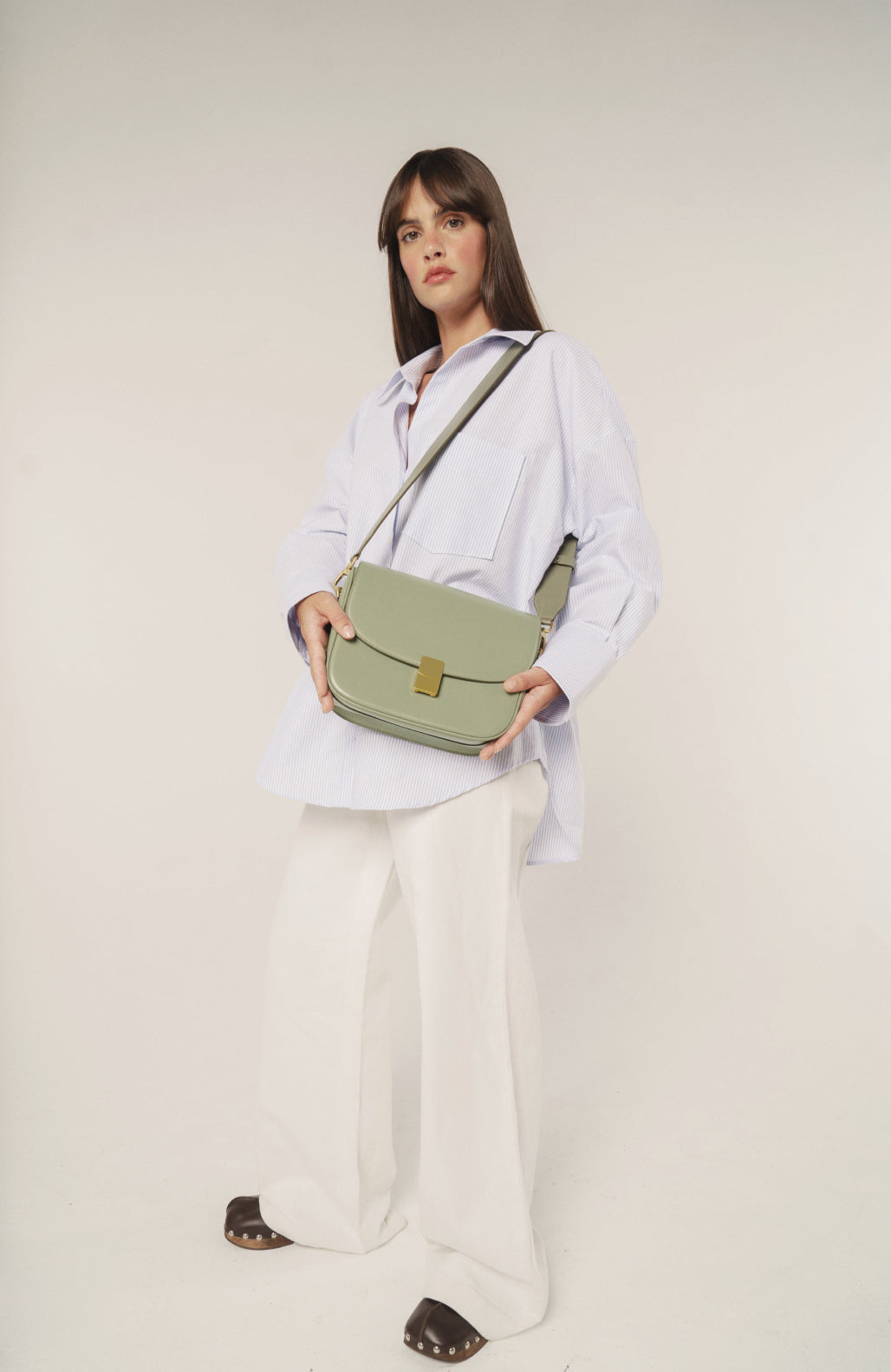 Le Grand Nova - Léo et Violette #almond_green_liege