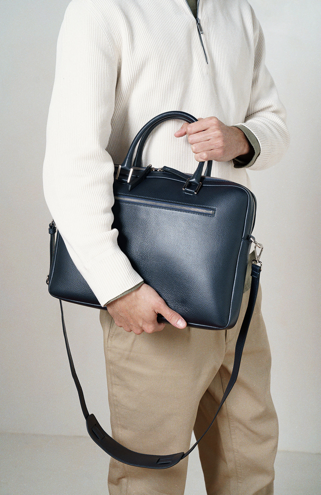 Le Slim Briefcase - Léo et Violette #blue_pebbled_leather