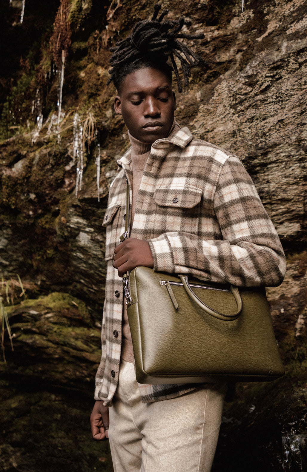 Le Slim Briefcase - Léo et Violette #khaki_pebbled_leather